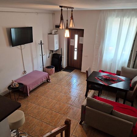 דירות בראשוב Casa Cu Balcon מראה חיצוני תמונה