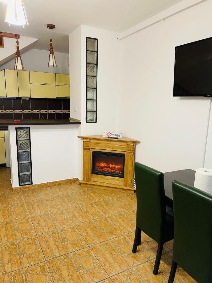 דירות בראשוב Casa Cu Balcon מראה חיצוני תמונה